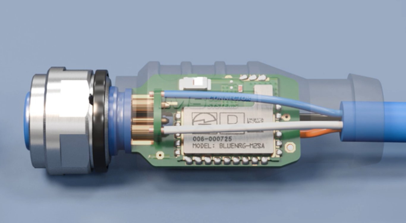 IMS Connector Systems hat seinen Steckverbinder intelligent gemacht: Integriertes Leiterplatten-Modul mit Messelektronik, Temperatursensor und Bluetooth-Schnittstelle
